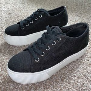 Steve Madden Platform Sneaker